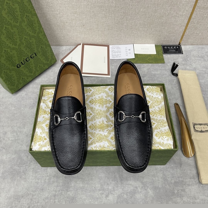 G*u*i leather shoes